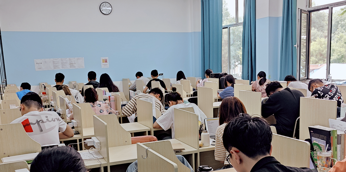 遵义考研寄宿学校-学习氛围